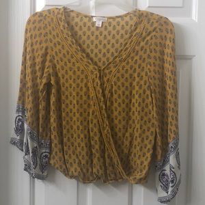Yellow floral xhilaration top size small